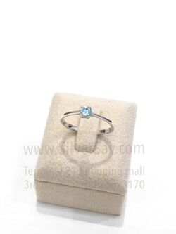 แหวนเพชรสวิสสีฟ้า 3.5 มม./สี่หนามเตย