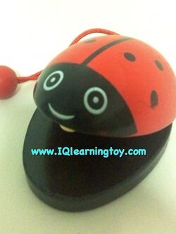 กรับมือรูปสัตว์ (กรับมือเต่าทอง)คาสทาเนทเป็นเครื่องดนตรีแบบเคาะจังหวะ ขนาดเหมาะมือสำหรับเด็ก ส่งฟรี