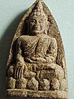 พระยายเขียด เนื้อว่าน วัดยางแดง หลังยันต์หลวงพ่อพัฒน์