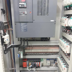ผลงานที่ผ่านมา: PLC linkผ่านระบบ CC-Link 5 local station และ Inverter control