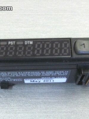 Digital Fiber optic sensor ยี่ห้อ Keyence รุ่น FS-N12N (NEW)