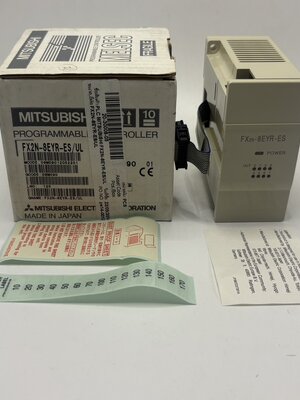 PLC ยี่ห้อ Mitsubishi ยี่ห้อ FX2N-8EX-ES/UL (New)