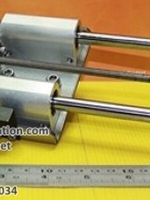 สไลด์แกนกลม 2แกน ยี่ห้อTHK รุ่น SK10 (Used)