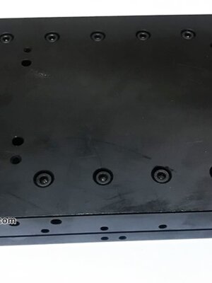 Cross roller table ยี่ห้อ THK