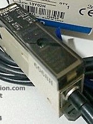 Proximity Switch ยี่ห้อ Omron รุ่น F2R-N01 (Used)