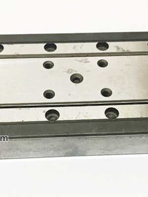 Cross roller table ยี่ห้อ THK