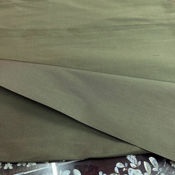 Machine-Woven Solid-Colour Silk, Smooth Weave, Heavy Weight, 6-Ply, Dark Grey-Green