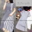 เดรสแขนสั้น สีพื้นดำตัดต่อด้านข้า เป็นลายริ้วสีทูโทน TW3323
