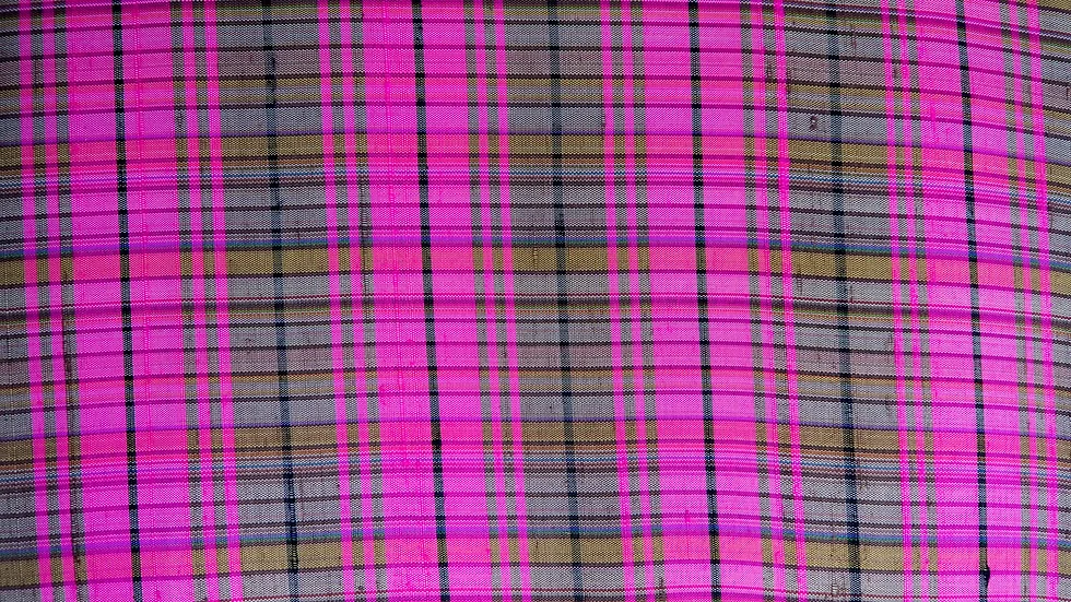 ผ้าไหม ลายสก็อต ไหมแท้ เนื้อหยาบนุ่ม สีคละสี ขายตามความยาวหลา รหัส A9-CT-100241