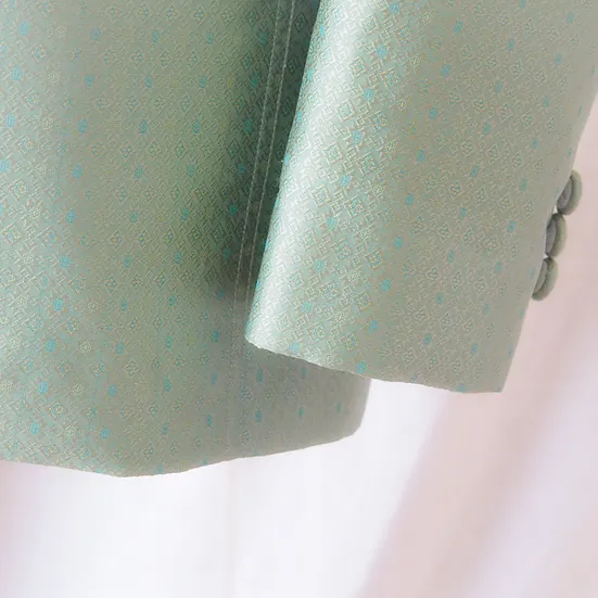 เสื้อสูทคอพระราชทาน แขนยาว เนื้อยกดอกไหมแท้ สีเขียวเทา รหัส DM-CT-0308671