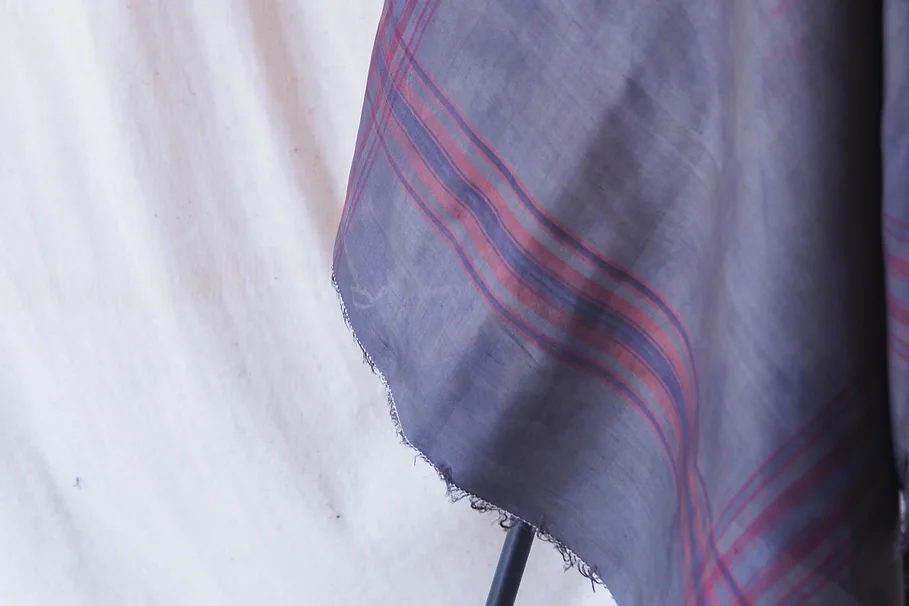 ผ้าพันคอผืนสี่เหลี่ยม ขนาด 65x65ซม. สีเทากรมท่า รหัส ZTG-CT-102693