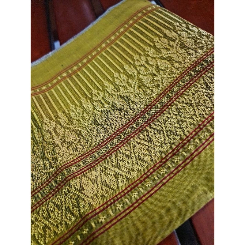 ตีนต่วยไหมแท้อมือยกดิ้นทอง ขนาด 7.5นิ้วx2เมตร สีเหลืองไพร รหัส WN-119-05076817