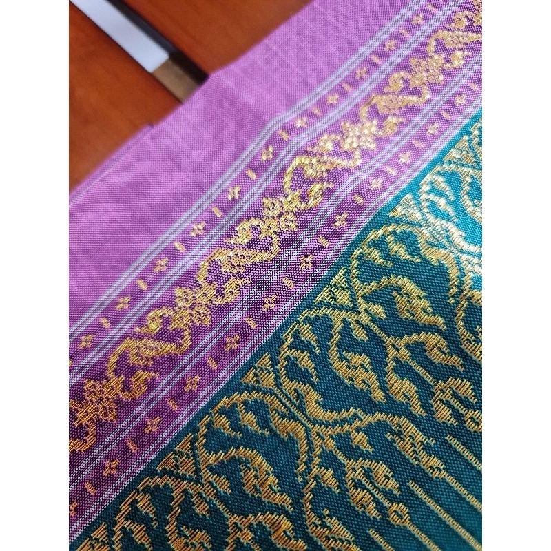 ตีนต่วยไหมแท้ทอมือยกดิ้นทอง ขนาด 7.5นิ้วx2เมตร สีฟ้า สีชมพู รหัส WN-119-05076810