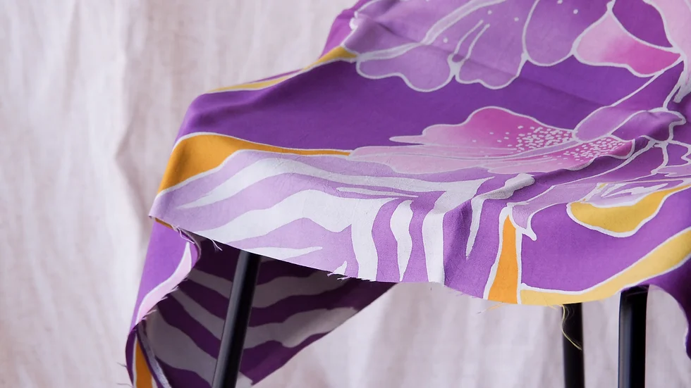 ผ้าไหมทอมือ เพ้นท์บาติก เฉดสีม่วง ขายตามความยาวหลา รหัส A11-CT-102056