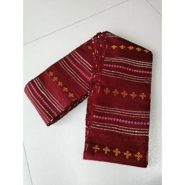 หัวซิ่นไหมแท้ จก ขิด ด้วยไหม สีแดง รหัส WN-119-042268164