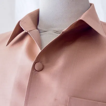 เสื้อซาฟารี คอปก ผ้าพื้น สีน้ำตาล รหัส DS-CT 102800