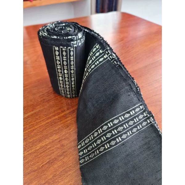 หัวซิ่นไหมแท้ทอยกขิดด้วยไหมแท้ สีดำ ขนาด 5นิ้วxยาว2เมตร รหัส WN-119-042368