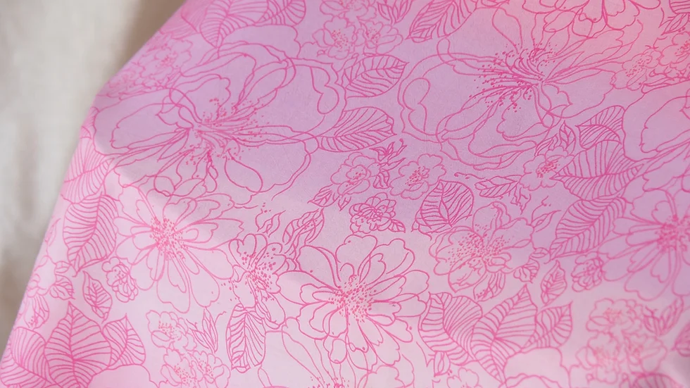 ผ้าไหมพิมพ์ลาย เนื้อเรียบ สไลด์สี ขนาด 1x2เมตร ลายดอกไม้ เฉดสีชมพู รหัส A4-CT-103079