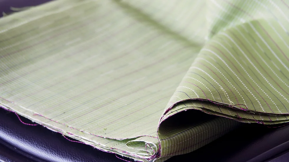 ผ้าไหม ลายริ้ว ไหมแท้ multicolor สีเขียวอ่อน ขายตามความยาวหลา รหัส MC-CT-102270