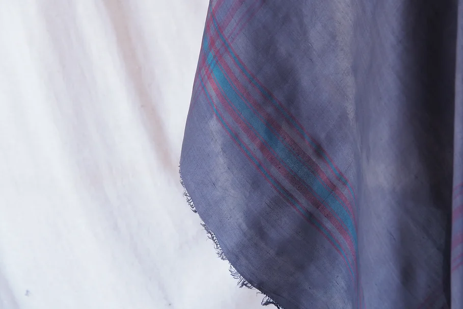 ผ้าพันคอผืนสี่เหลี่ยม ขนาด 65x65ซม. สีเทากรมท่า รหัส ZTG-CT-102690