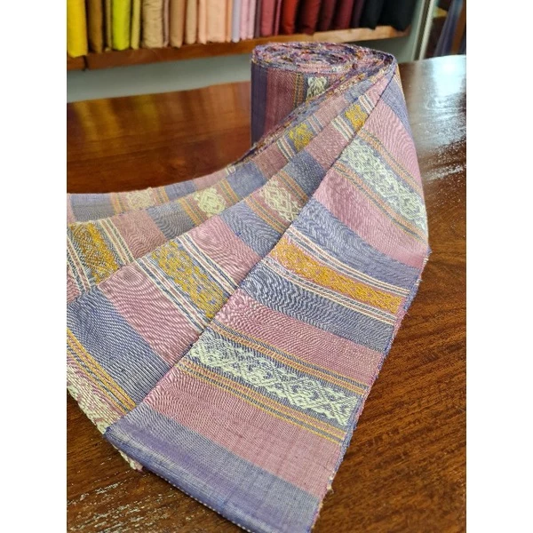 หัวซิ่นไหมทอมือ ยกขิดไหม ทอโดยใช้ไหมบ้านสาวมือ สีคละสี รหัส WN-119-042268165