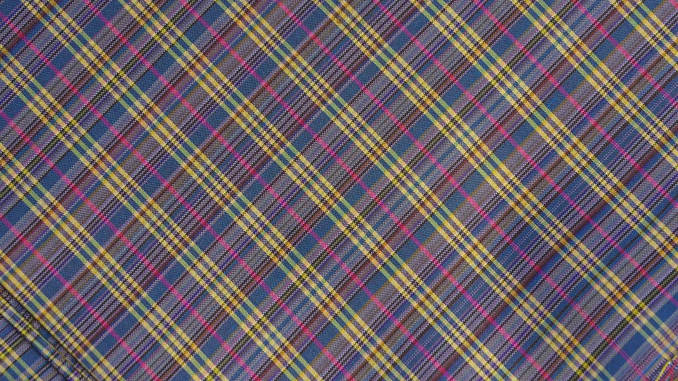 ผ้าไหม ลายสก็อต ไหมแท้ เนื้อหยาบนุ่ม สีคละสี ขายตามความยาวหลา รหัส A9-CT-100213