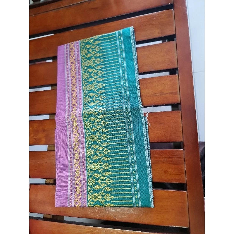 ตีนต่วยไหมแท้ทอมือยกดิ้นทอง ขนาด 7.5นิ้วx2เมตร สีฟ้า สีชมพู รหัส WN-119-05076810