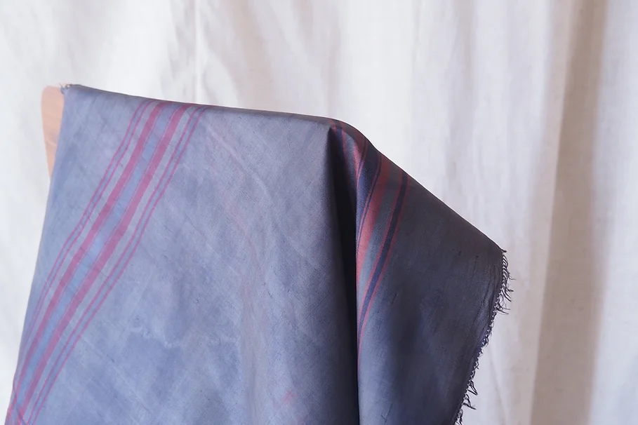 ผ้าพันคอผืนสี่เหลี่ยม ขนาด 65x65ซม. สีเทากรมท่า รหัส ZTG-CT-102693