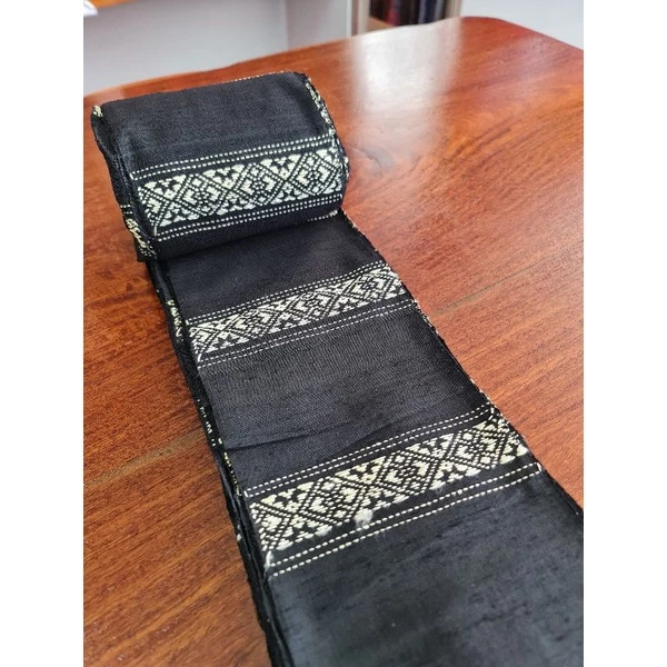 หัวซิ่นไหมแท้ทอยกขิดด้วยไหมแท้ สีดำ รหัส WN-119-0423680823