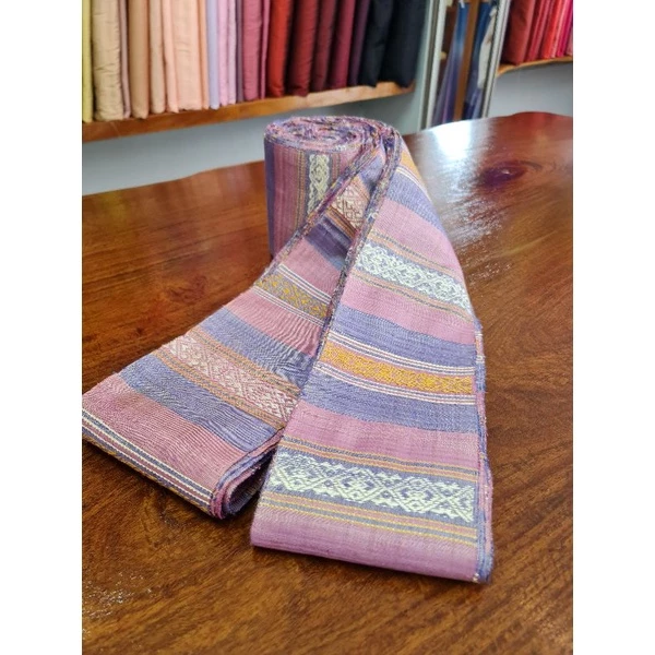 หัวซิ่นไหมทอมือ ยกขิดไหม ทอโดยใช้ไหมบ้านสาวมือ สีคละสี รหัส WN-119-042268165