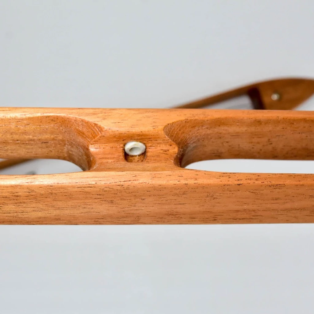 กระสวยไม้กี่กระตุก อุปกรณ์ทอผ้า ไม้แดง รหัส 76-2-091667131