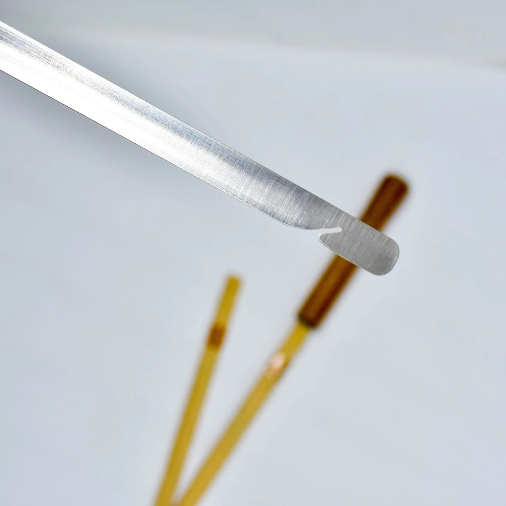 ไม้เเซะฟันหวี ไว้แหย่เส้นไหมเข้ารูฟืม ทอผ้า รหัส 76-2-09166744