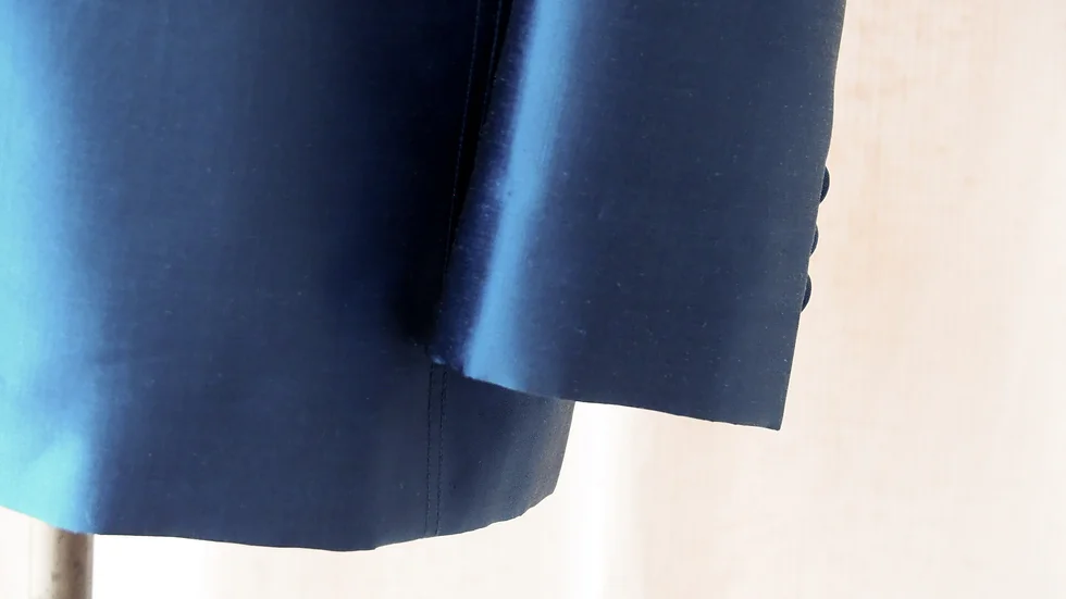 เสื้อสูทซาฟารี สูทคอจีน ทรงพระราชทาน ไหมแท้ สีน้ำเงิน รหัส DM-CT0301664