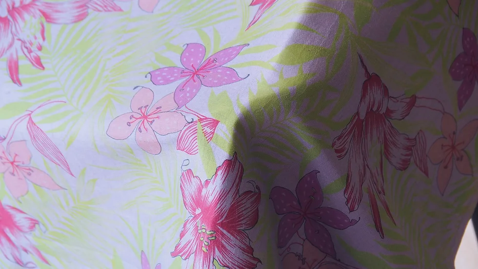 ผ้าไหมพิมพ์ลาย เนื้อเรียบ ขนาด 1x3เมตร ลายดอกไม้ สีฟ้าเทา รหัส A4-CT-103077