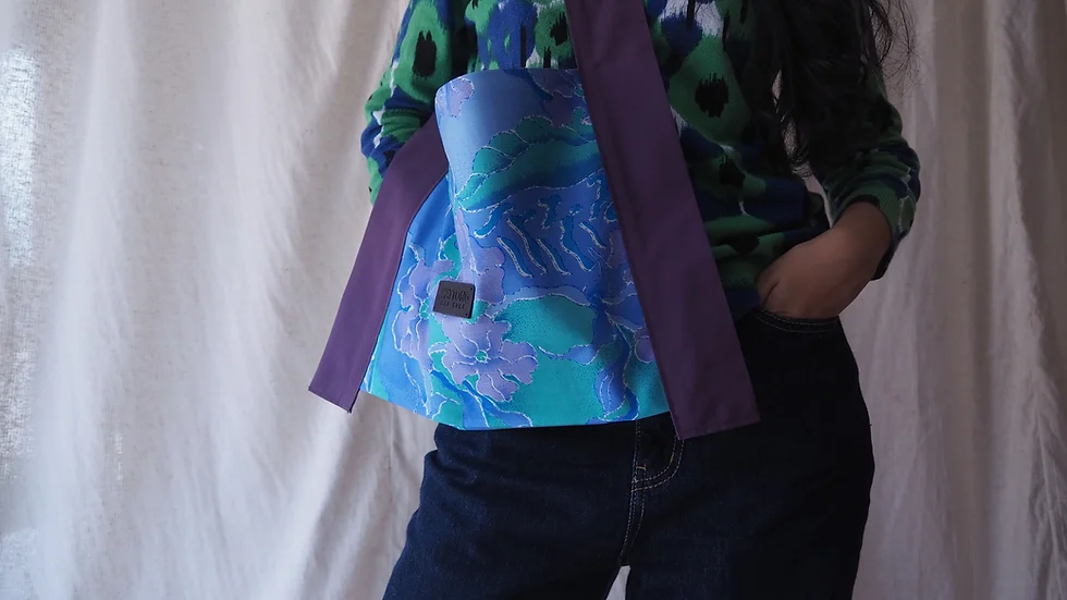 ย่ามผ้าไหม+ฝ้าย ขนาด 20x30ซม ลายดอกไม้ พื้นสีม่วง-สีฟ้า รหัส GLC-CT-102725