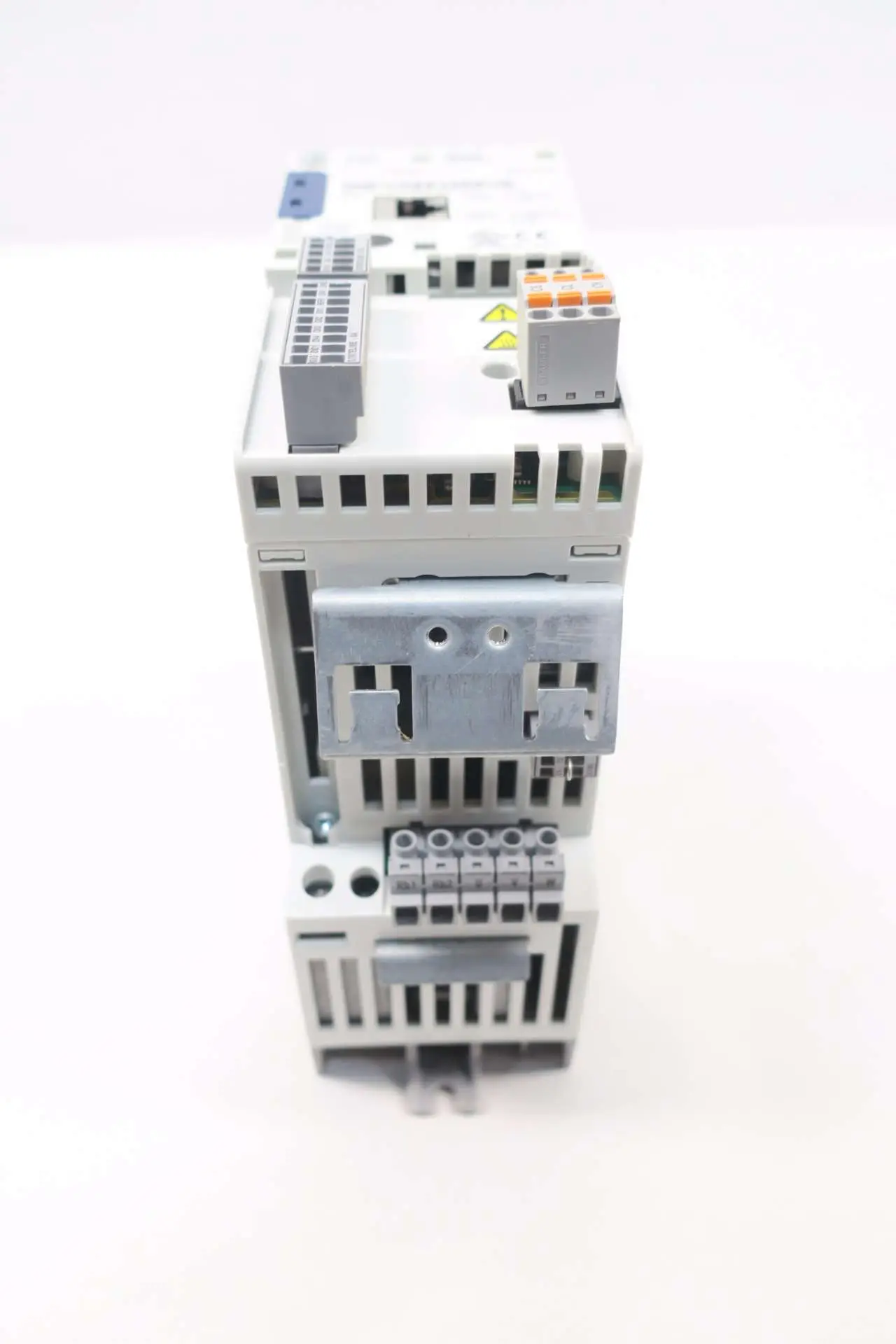 Lenze Inverter Drives 8400 0.25KW AC230/240V Type E84AVSCE2512SXO